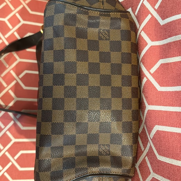 Louis Vuitton Sistine Shoulder Bag - PRISTINE CONDITION. No call outs.  … - Picture 9 of 11